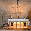Foto: Altare con Crocifisso - Chiesa di Santa Maria Maggiore  (Assisi) - 4